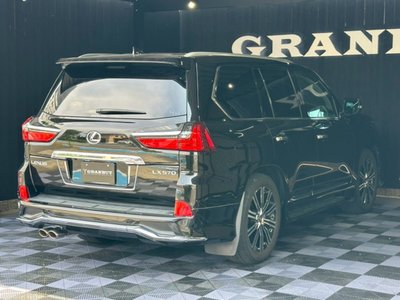 صورة مصغرة 14 لـ 2018 Lexus LX