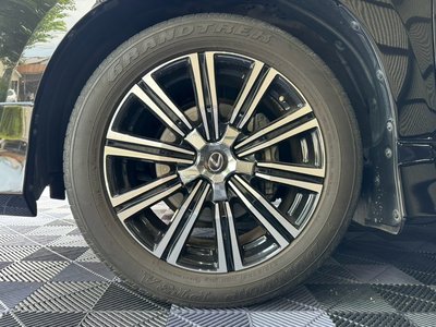 صورة مصغرة 31 لـ 2018 Lexus LX