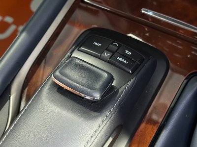 صورة مصغرة 73 لـ 2018 Lexus LX