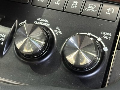 صورة مصغرة 76 لـ 2018 Lexus LX