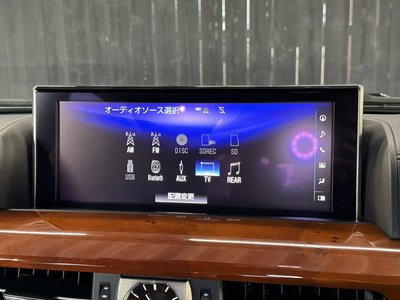 صورة مصغرة 62 لـ 2018 Lexus LX