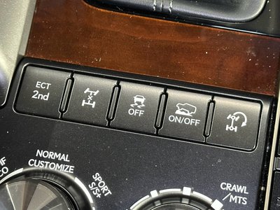 صورة مصغرة 75 لـ 2018 Lexus LX