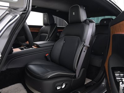 ROLLS-ROYCE SPECTRE - 10