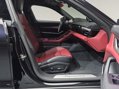 2025 Porsche TAYCAN 缩略图 16