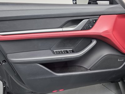 2025 Porsche TAYCAN 缩略图 14