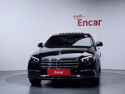 MERCEDES-BENZ E-CLASS - 2