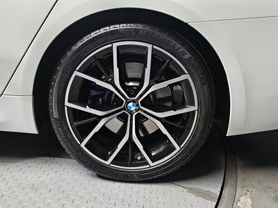 BMW 5 SERIES - 8
