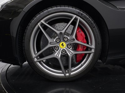 FERRARI CALIFORNIA - 6
