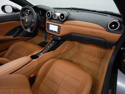 FERRARI CALIFORNIA - 8