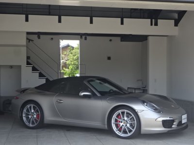 PORSCHE 911 - 6