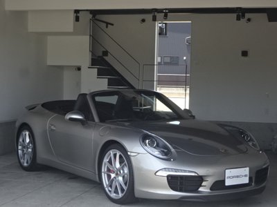 PORSCHE 911 - 8