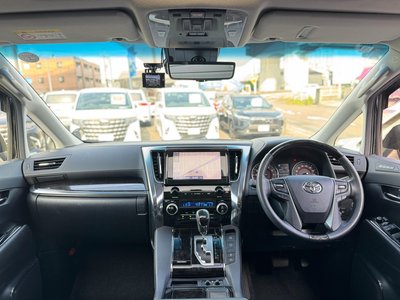 TOYOTA ALPHARD - 9