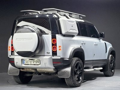 LAND ROVER DEFENDER - 5