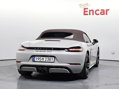 PORSCHE 718 BOXSTER - 4