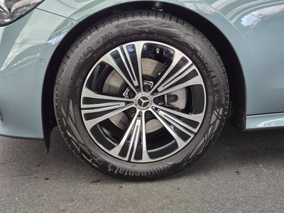 MERCEDES-BENZ E-CLASS - 6