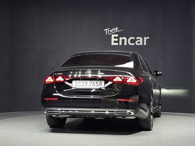 صورة 3 لـ 2025 Mercedes-BENZ E-CLASS