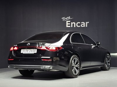 صورة 4 لـ 2025 Mercedes-BENZ E-CLASS