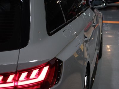 2021 AUDI RS4 AVANT — миниатюра 26