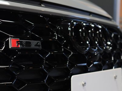 2021 AUDI RS4 AVANT — миниатюра 17