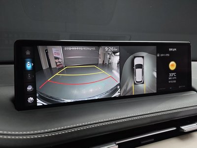2023 Genesis GV70 — миниатюра 21