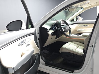 2023 Genesis GV70 — миниатюра 13