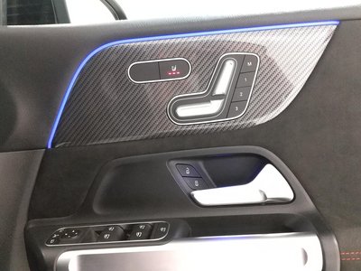 MERCEDES-BENZ GLB - 7