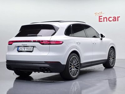 PORSCHE CAYENNE - 4