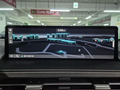 2023 Genesis GV70 photo 9
