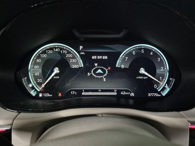 2023 Genesis GV70 photo 7