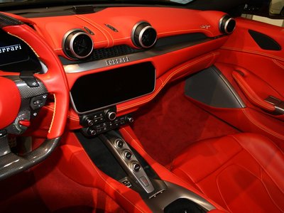 صورة مصغرة 12 لـ 2019 Ferrari PORTOFINO