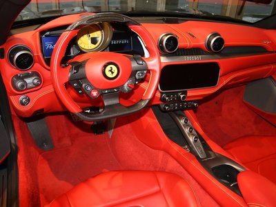 2019 Ferrari PORTOFINO — фото 9