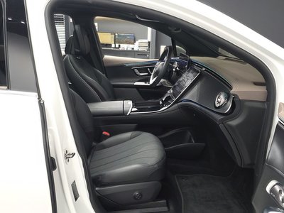 2023 Mercedes-BENZ EQE — миниатюра 17
