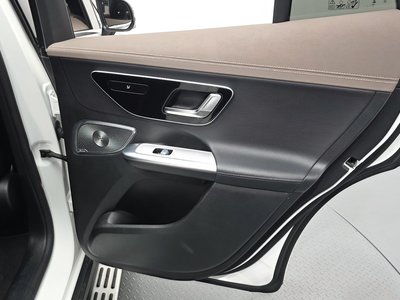 2023 Mercedes-BENZ EQE — миниатюра 32