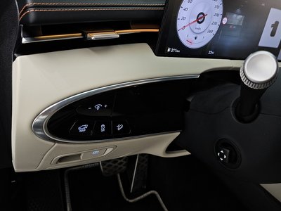 صورة مصغرة 23 لـ 2025 Genesis GV70