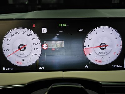 صورة مصغرة 11 لـ 2025 Genesis GV70