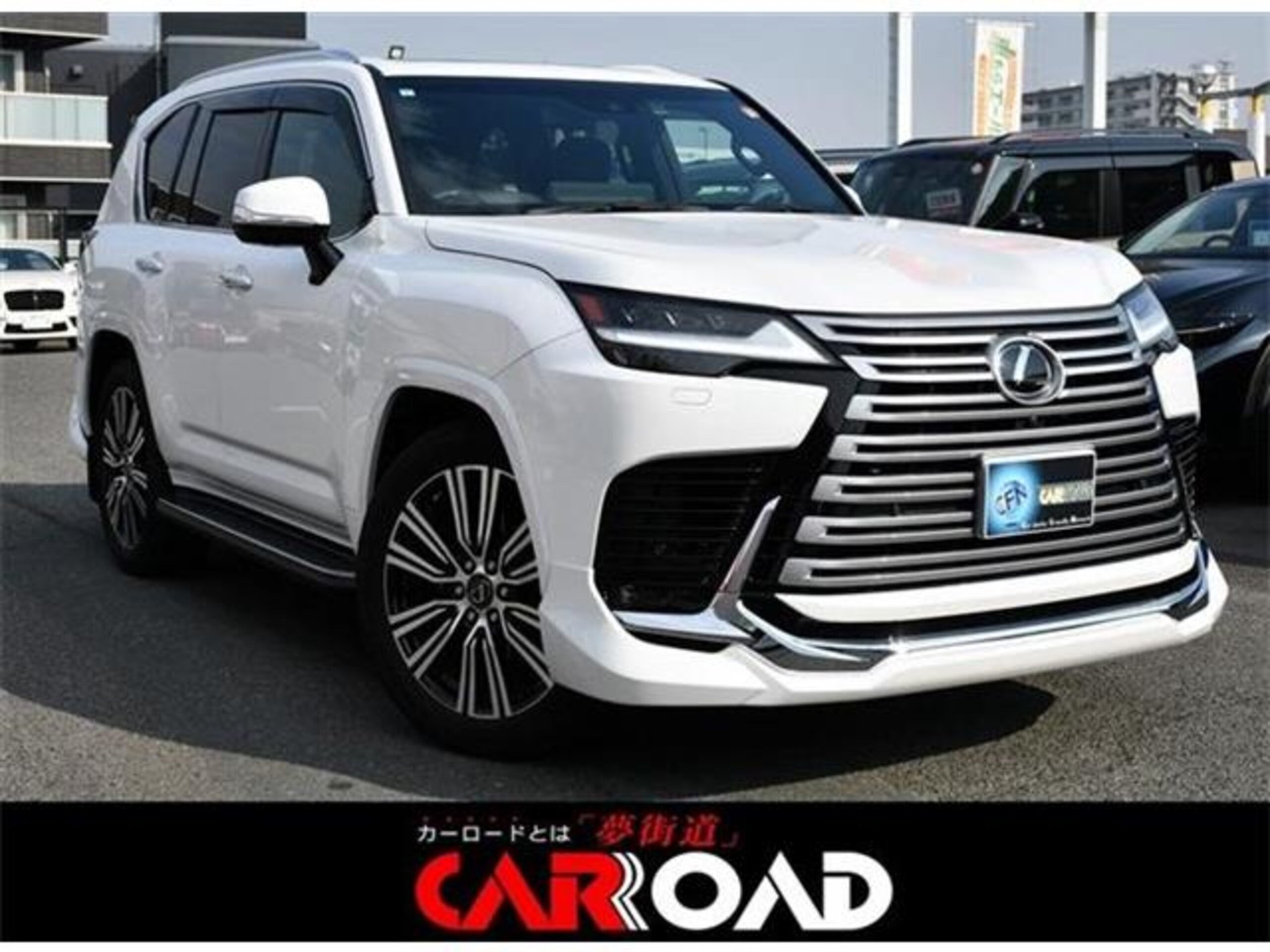 LEXUS LX - View 1