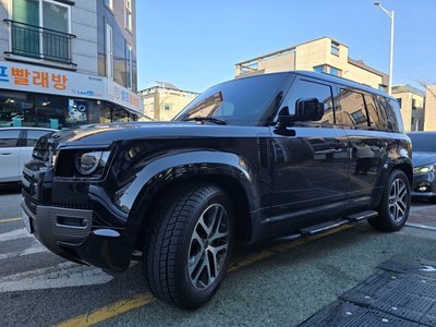 LAND ROVER DEFENDER - 5