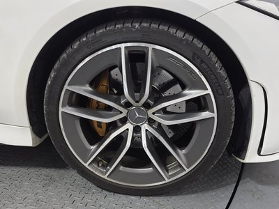 MERCEDES-BENZ CLS - 7