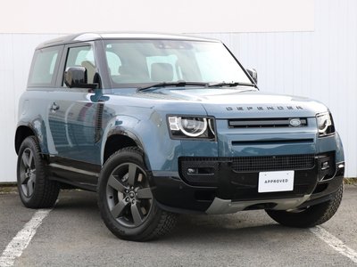 LAND ROVER DEFENDER - 1