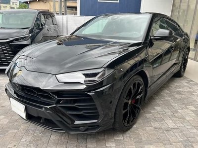 LAMBORGHINI URUS - 7