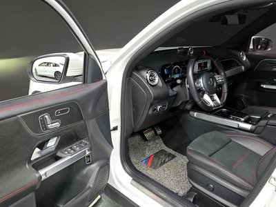 MERCEDES-BENZ GLB - 10