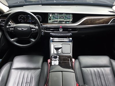 2020 Genesis G90 — фото 5