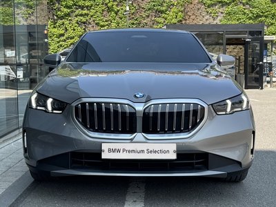 BMW 5 SERIES - 2