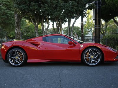 FERRARI F8 SPIDER - 9