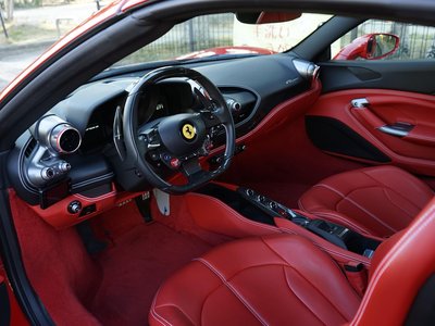 FERRARI F8 SPIDER - 2