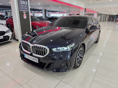 BMW 5 SERIES - 1