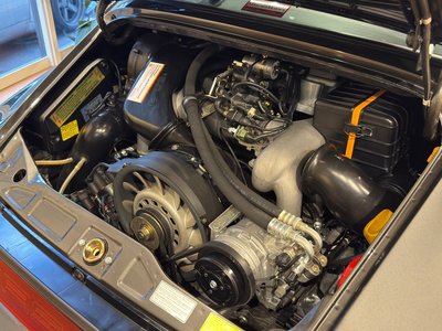 1990 Porsche 911 — миниатюра 25