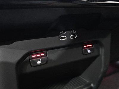 2025 BMW 5 SERIES — миниатюра 19