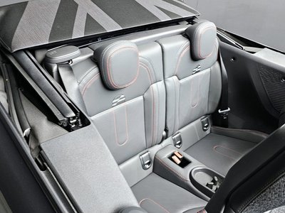 صورة مصغرة 18 لـ 2025 MINI COOPER S CONVERTIBLE