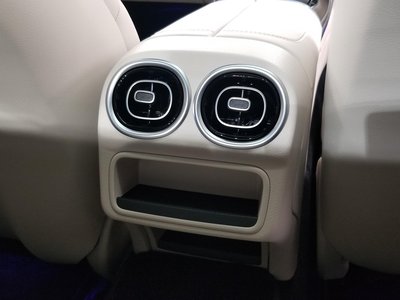 2025 Mercedes-BENZ CLE — миниатюра 17